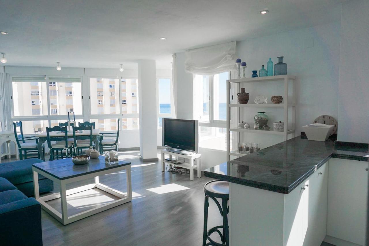Wintowinrentals Amazing Apartment With Sea View Malaga Luaran gambar