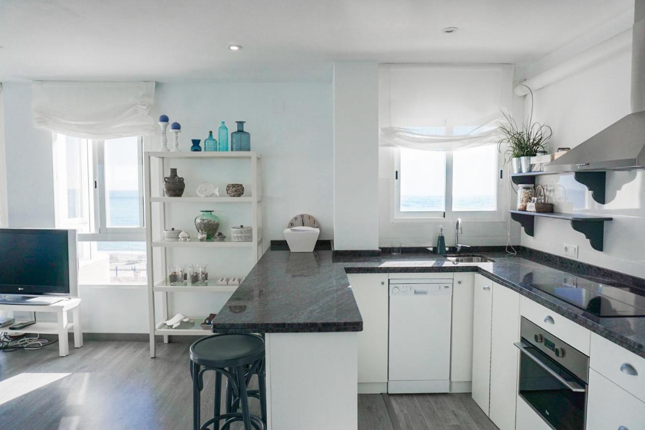 Wintowinrentals Amazing Apartment With Sea View Malaga Luaran gambar